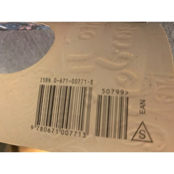 V.C. Andrews "Into The Garden" Paperback Book - Picture 4 of 5